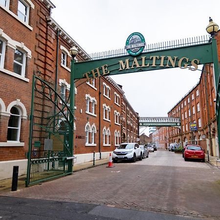Platform City Theatre Studio With Secure Parking Kingston upon Hull Dış mekan fotoğraf